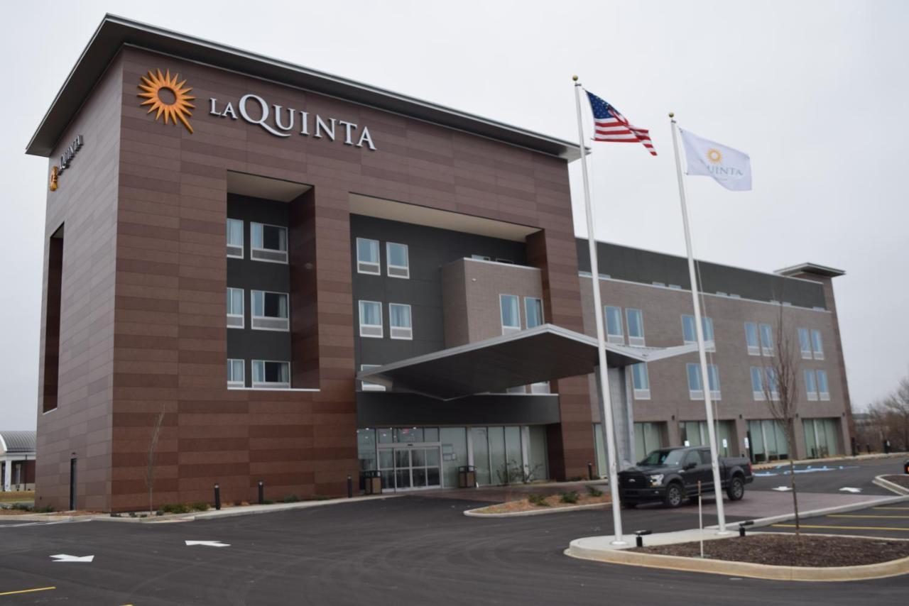 La Quinta Inn & Suites By Wyndham Louisville Ne - Old Henry Rd 외부 사진